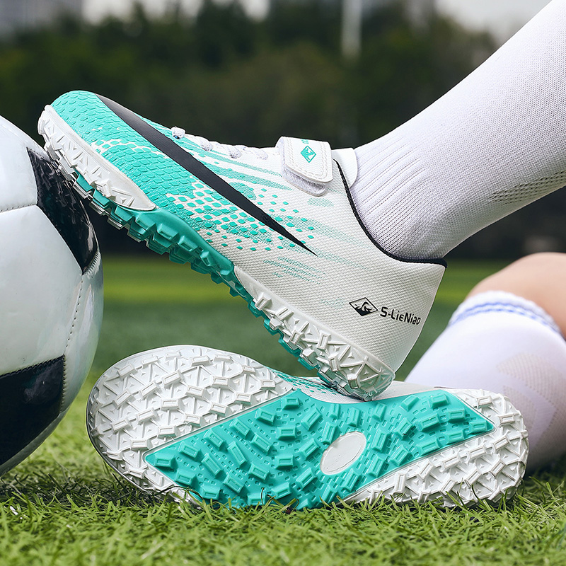 Jongens Voetbalschoenen Antisl - Street Fashion Boy recensie en prijs