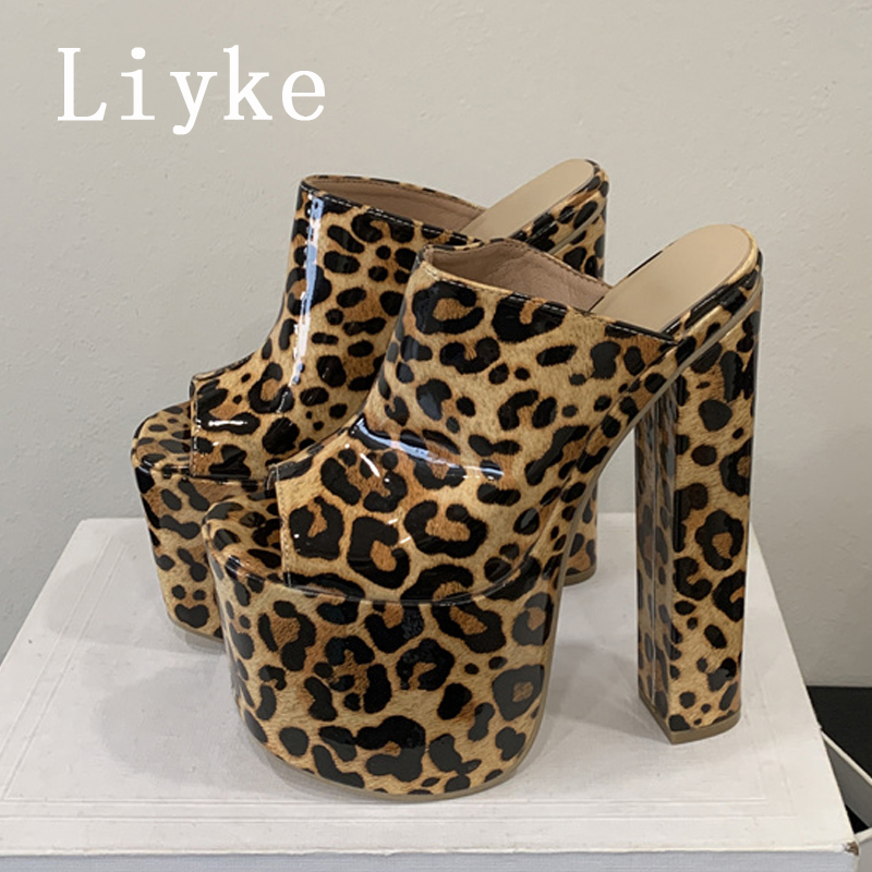 Liyke Runway Fashion 18CM Extr - Fashion Street Night recensie en prijs