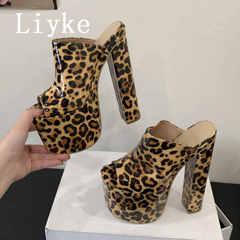 Liyke Runway Fashion 18CM Extr - Fashion Street Night recensie en prijs